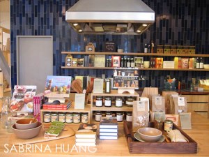 20120915HeathCeramics015