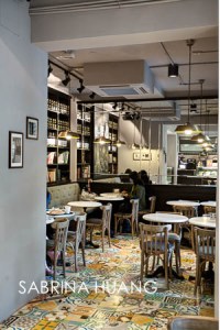 20121129Agnesb019_21_21